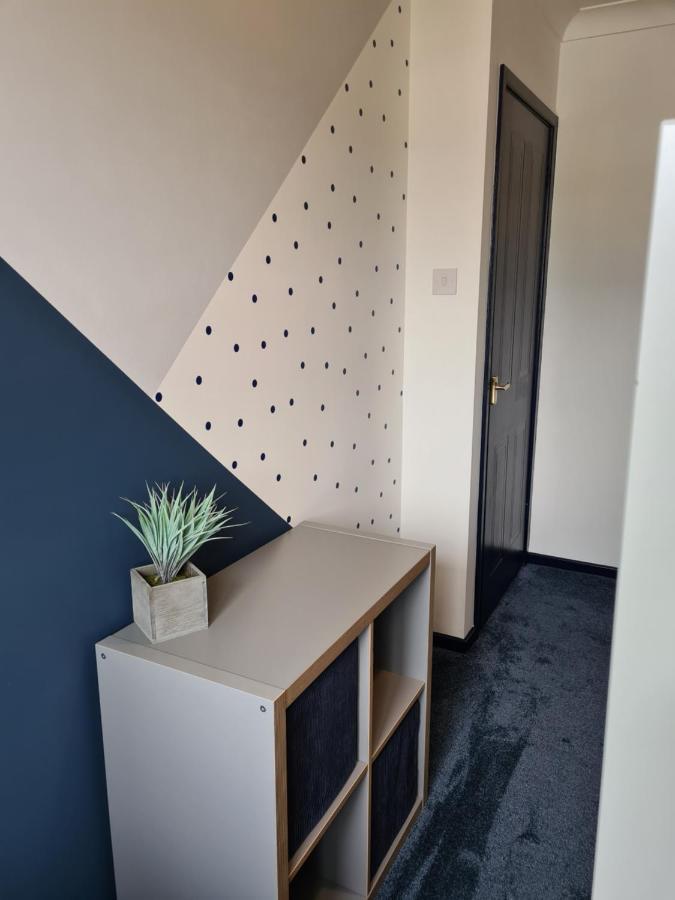 Stunning 2 Bed House Near Coastal Path/Lake/Beach ラネリー エクステリア 写真